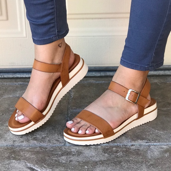 Boutique Shoes - NIB Gladiator Platform Sandals
